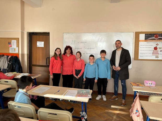 Открит урок за Деня на християнското семейство се проведе в пловдивско училище
