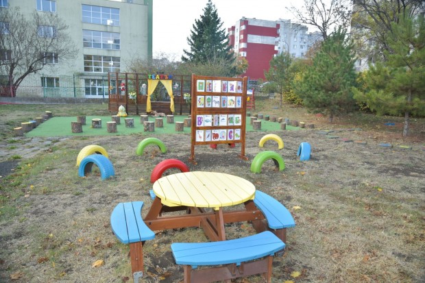 В детска градина "Ран Босилек" в Бургас има нови кътчета за игра