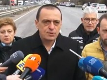 Гл. комисар Калоян Милтенов: Полицейският бус не е препречвал пътя на мигрантите