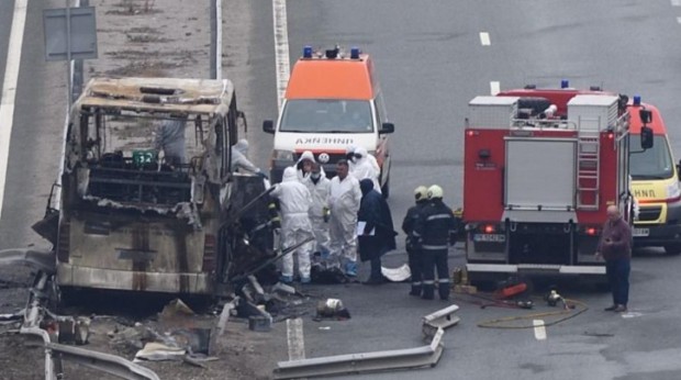 Навършва се точно година от автобусната катастрофа на АМ Струма