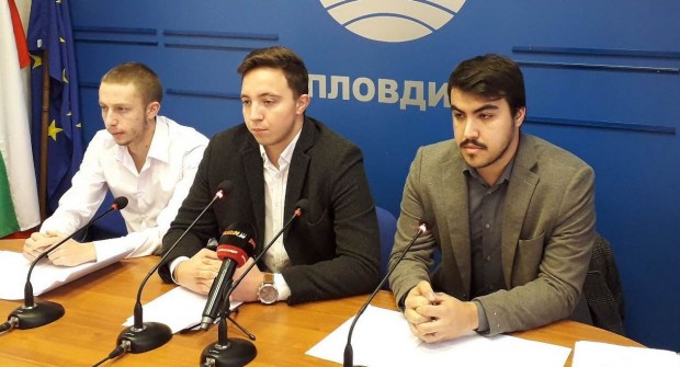 TD Пламен Петров законно избран председател на Студентския съвет към УХТ