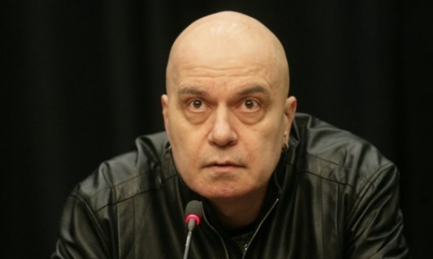 Слави Трифонов: "Продължаваме промяната" и ДБ постъпват нагло, за да се докопат до властта