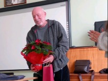 Емоционална среща на пловдивски ученици с Иван Странджев