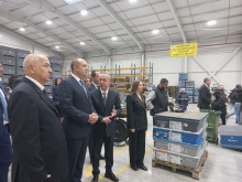Президентът Румен Радев откри нов завод във Враца