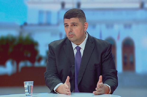 Ивайло Мирчев: Връщането на хартиената бюлетина означава ръчно броене на протоколите в секциите, там са най-големите измами