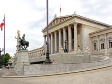 Вицеканцлерът на Австрия: Виена подкрепя влизането на България и Румъния в Шенген