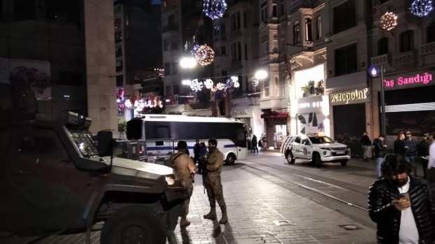 18 души са задържани в рамките на антитерористичната операция в Истанбул