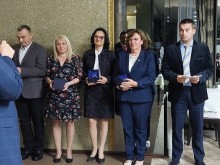 Кметът на Ловеч получи Кристален приз и Европейски етикет за иновации и добро управление на местно ниво