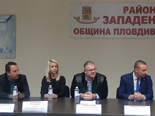</TD
>Прокурори от Районна прокуратура-Пловдив изнесоха вчера лекция на тема Животът
