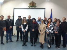 Учители от Художествената гимназия с изложба в сградата на Прокуратурата