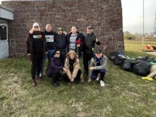 Членове на "Възраждане - Люлин" почистиха военното гробище в Ниш