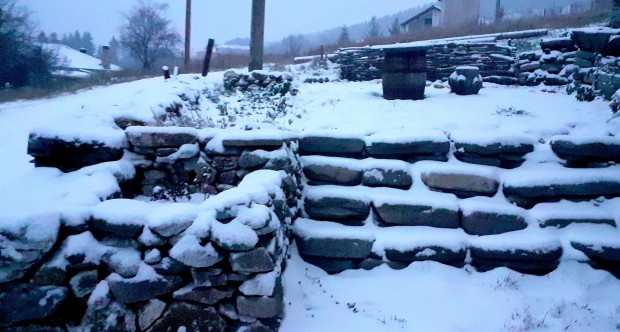 2 см е снежната покривка в родопските села Скобелево, Лилково и Бойково