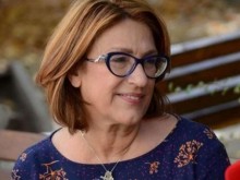 Доц. Буруджиева: Ако политик разполага с кодовете на машините, трябва да приключи с кариерата си