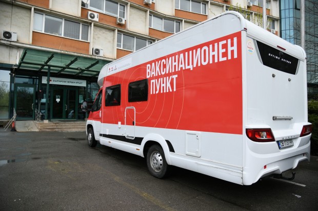 Мобилен ваксинационен пункт на БЧК ще бъде позициониран в област Враца