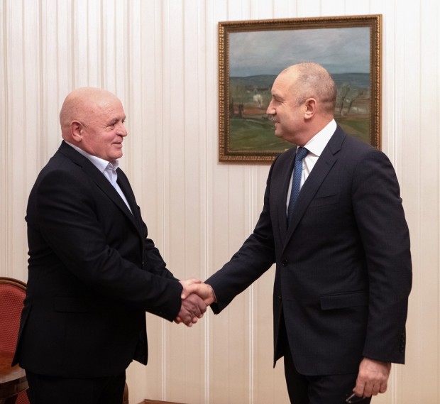 Президентът Румен Радев проведе среща с председателя на молдовския район Тараклия Иван Паслар