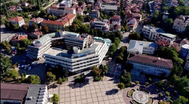 В Дупница плащат 300 лева данък за таксиметрова дейност