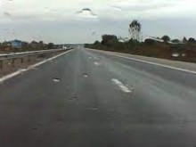 Мокри и хлъзгави са пътните настилки във Враца и региона