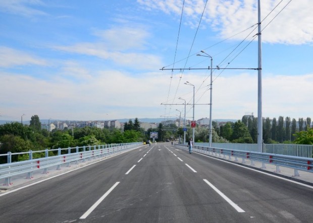 Възстановено е осветлението по Аспаруховия мост във Варна