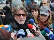 Скандалът в Народния театър се разраства
