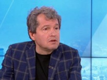 Тошко Йорданов: "Продължаваме промяната" пипат машините за гласуване