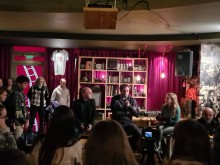 Десетки пловдивчани препълниха клуб Fargo за срещата с Теодор Ушев в "Успешните"
