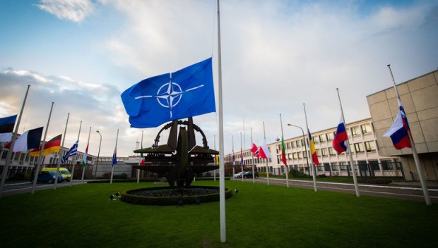 Министрите на външните работи на НАТО са обсъдили конфискацията на руски активи на срещата в Букурещ