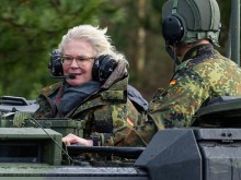 Министърът на отбраната на ФРГ: Германия ще може да осигури отбраната на страната и на НАТО в бъдеще