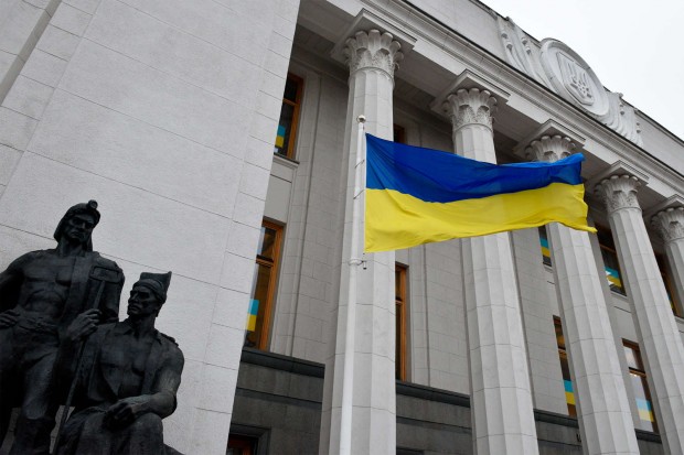 Върховната рада: Украйна няма да може да поправи цялата енергийна инфраструктура тази зима, дори със западна помощ