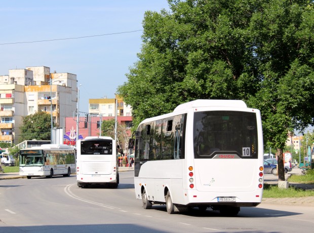 Въведени са промени за автобусна спирка и маршрутите на две линии на градския транспорт в Пловдив
