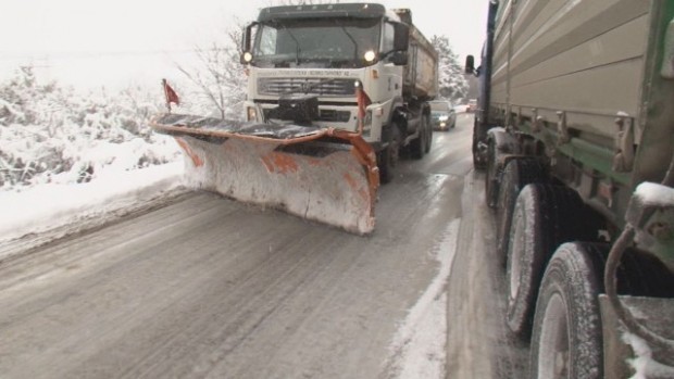 TD Общините осигуряват почистването на снега от улиците и общинските пътища