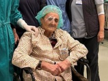 Животът й започва отново: Баба Венета прогледна!