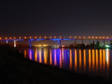 Младо момче наби спирачки, слезе от колата си и се хвърли от Аспаруховия мост!