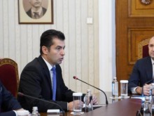 Румен Радев нападна "Продължаваме промяната"