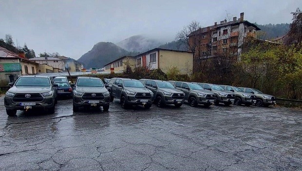 ЮЦДП закупи нови високопроходими автомобили за справяне с бедствия в гората