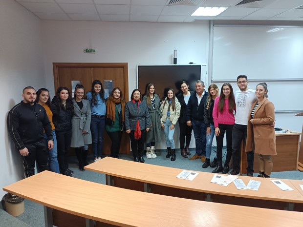 Прокурори от Бургас предадоха практическите си познанията на студенти от БСУ