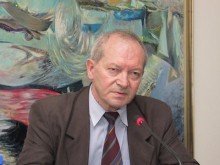 Ген. Червенков: Политиците трябва да осигуряват условия за работа на службите, а не напрежение