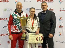 Иванка Попова от Пловдив стана eвропейска шампионка по Шинкиокушин