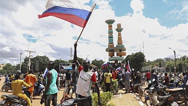 Буркина Фасо спря излъчването на радио RFI
