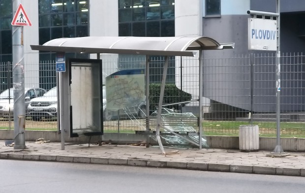 </TD
>Десетки сигнали са постъпили в община Пловдив за спирки на