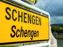 Премиерът Гълъб Донев свиква среща с трима министри за Шенген