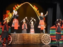 Спектакълът "Фолклорна магия от Пирин" впечатли публиката на Международния куклен фестивал в Испания