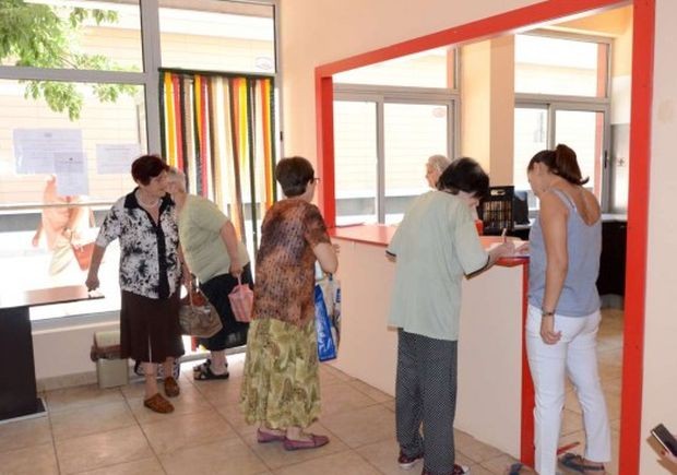 Община Пловдив продължава услугата "Топъл обяд" и през следващите 4 години