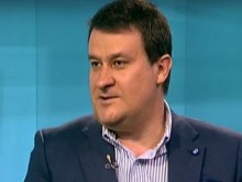 Доц. Любенов: Условията за намиране на консенсус и компромис между политическите партии не са налице