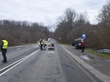 Паркиран автомобил на жандармерията е бил ударен по пътя Бургас - Малко Търново