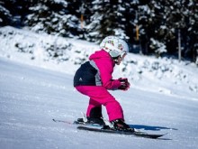 Децата на Чепеларе ще карат безплатно ски на писта в центъра на града