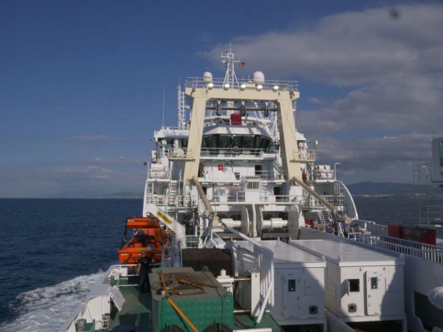 Закъсненията на танкери през Проливите в Турция не се дължат на тавана на цените на руския петрол