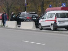 Четворен сблъсък в Пловдив, най-отпред е джип БМВ