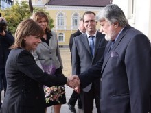 Вежди Рашидов се срещна с президента на Гърция Катерина Сакеларопулу