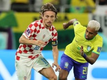 Мечтата на Бразилия за шеста титла стана мираж, Хърватия на полуфинал