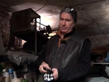 Уфолог от Асеновград усилено се подготвя за края на света